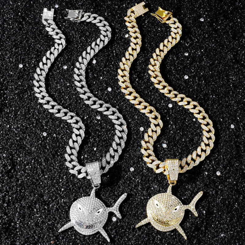Halskette mit Hai-Anhänger aus Strass in Silber