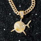 Halskette mit Hai-Anhänger aus Strass in Gold