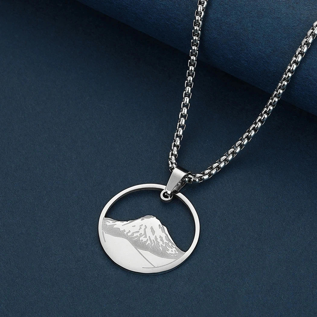 Halskette mit rundem Berganhänger Silber
