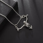 Collana con pendente scheletro e teschio sospeso