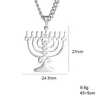 Halskette mit symbolischem jüdischem Menora-Anhänger