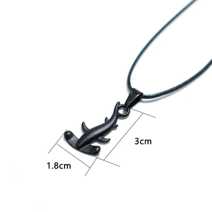 Kordelkette mit schwarzem Hammerhai-Anhänger