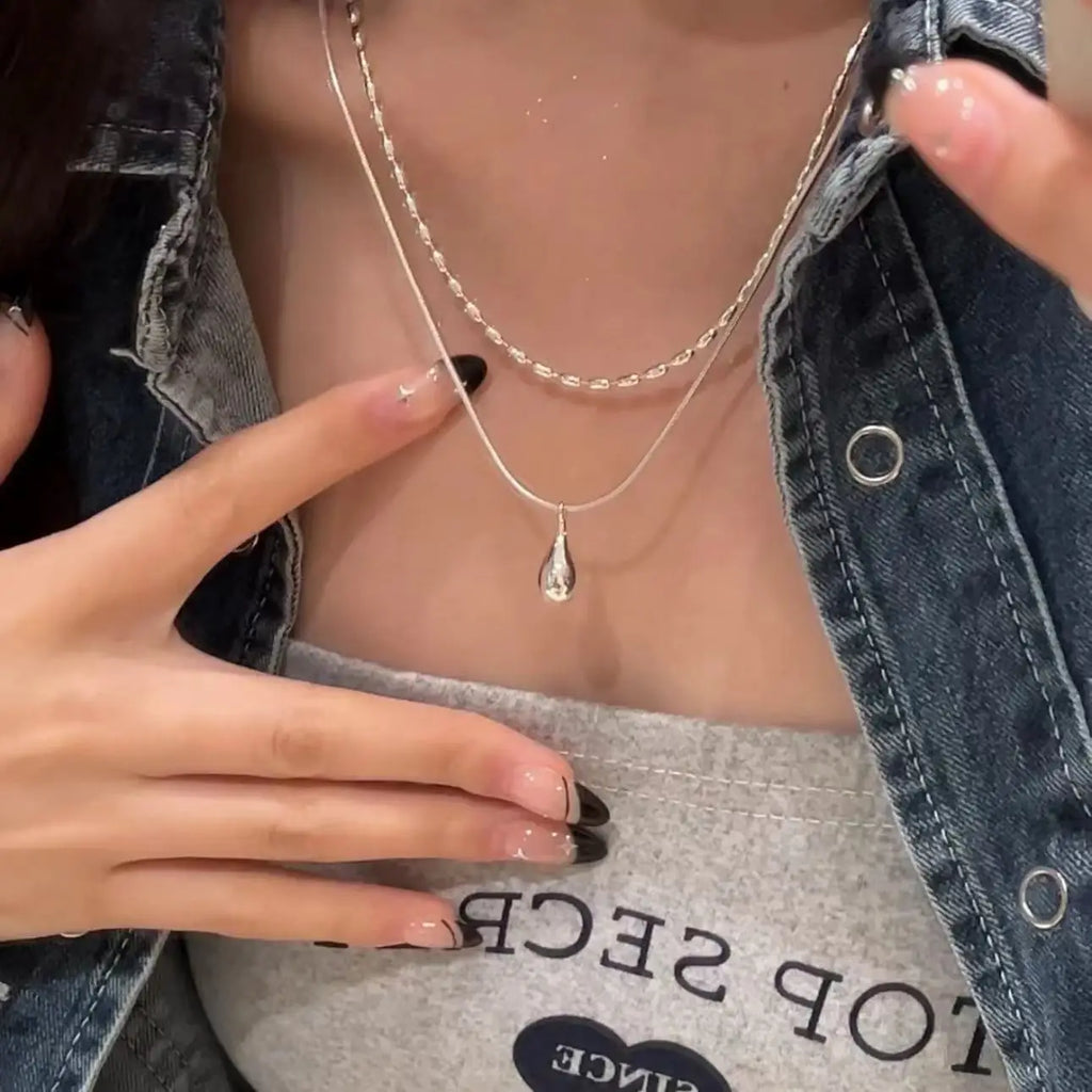 Doppelhalskette mit Wassertropfen-Anhänger
