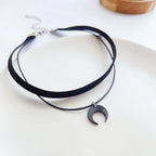 Collana a doppio filo "nuit noire" con pendente a mezzaluna