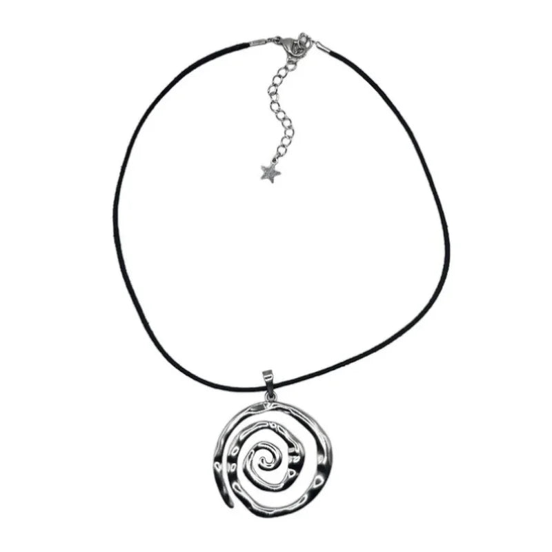 Halskette & Spiralmünze