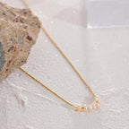 Halskette mit natürlichen Perlen Gold