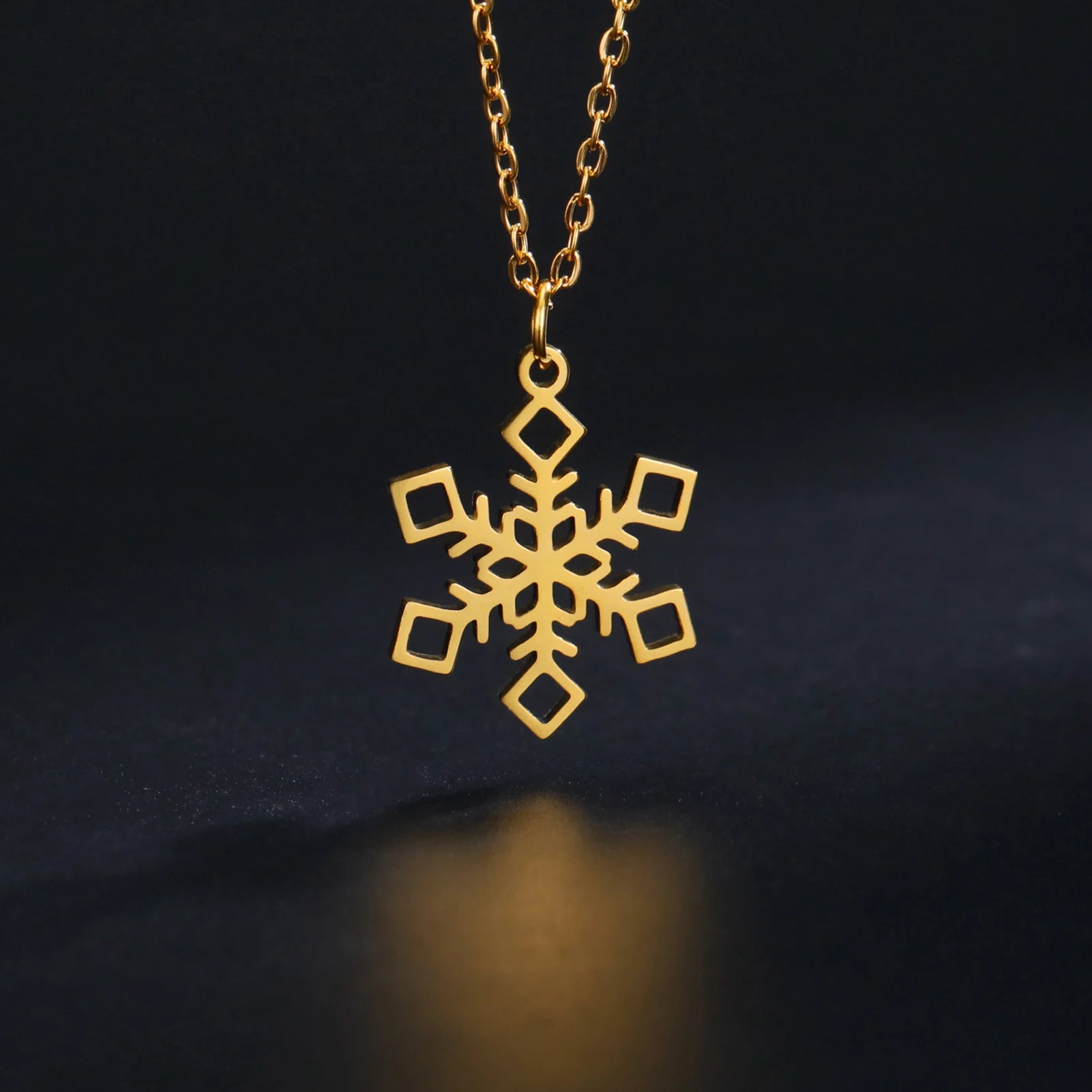 Halskette Anhänger Schneeflocke Winter Gold