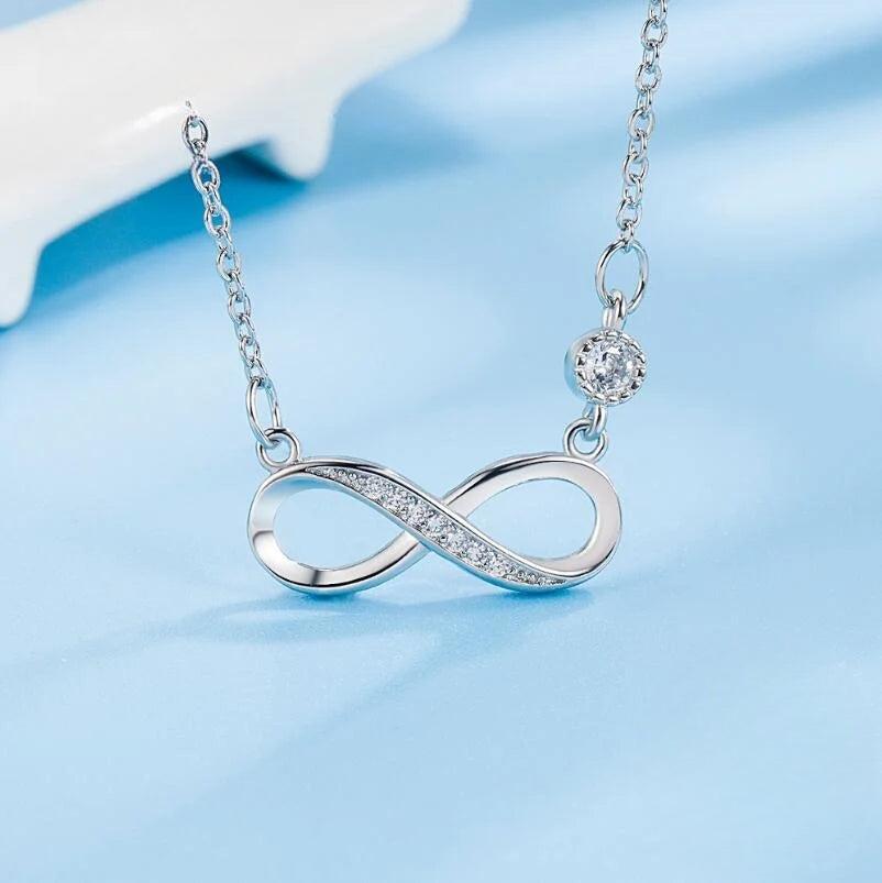 Unendlichkeit Zirkonia Anhänger Halskette für Damen Silber
