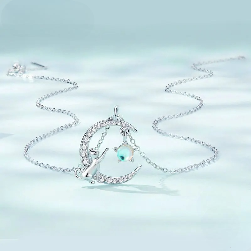 Mondanhänger Halskette aus Zirkon und Katze