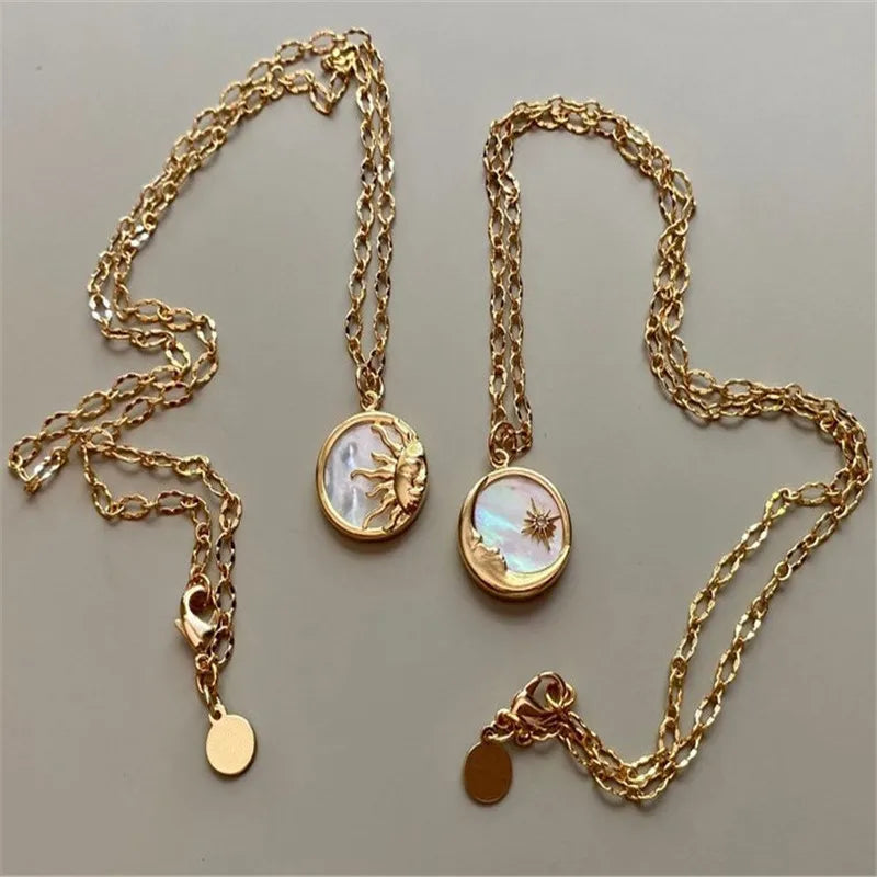 Halskette Anhänger Mond oder Sonne Rund