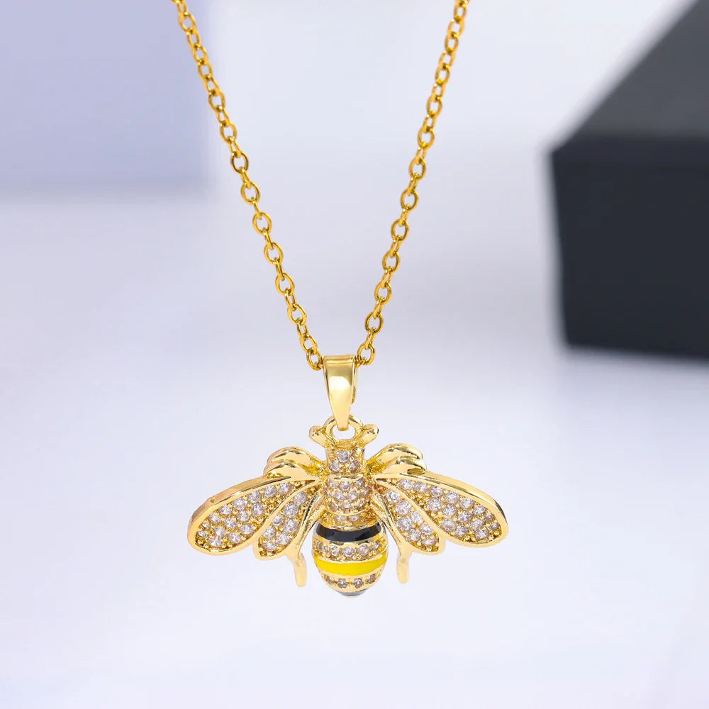Damenhalskette mit Bienenanhänger