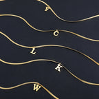 Damen-Choker-Halskette mit Initialen-Anhänger