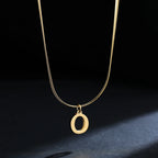 Damen-Choker-Halskette mit Initialen-Anhänger o