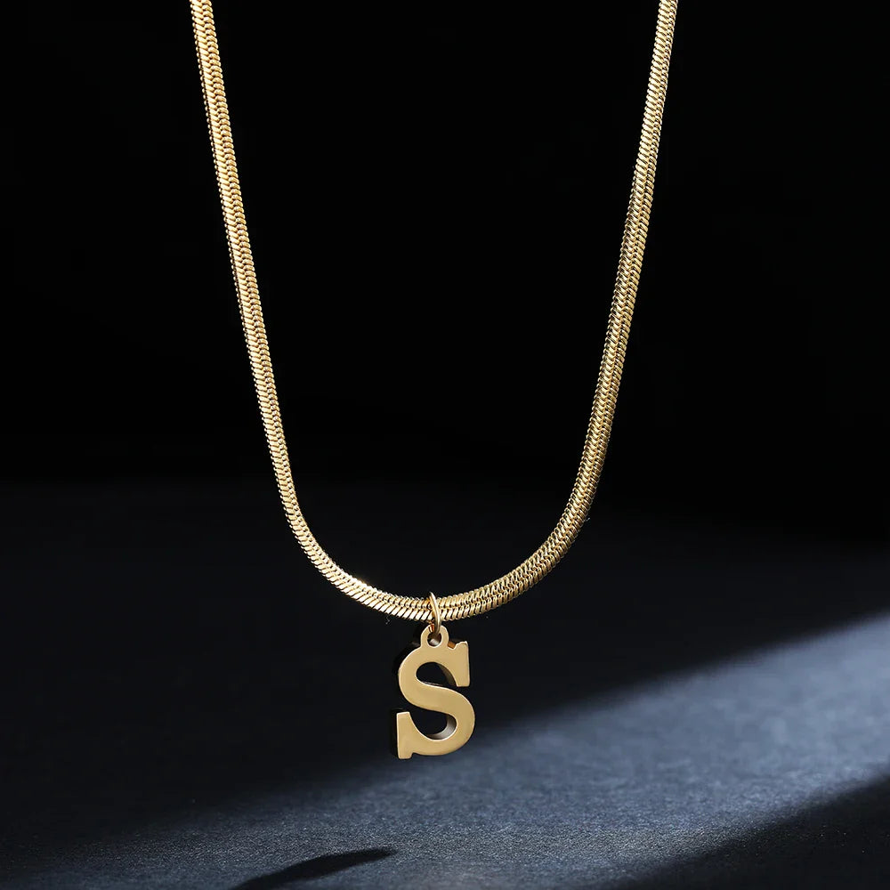 Damen-Choker-Halskette mit Initialen-Anhänger s