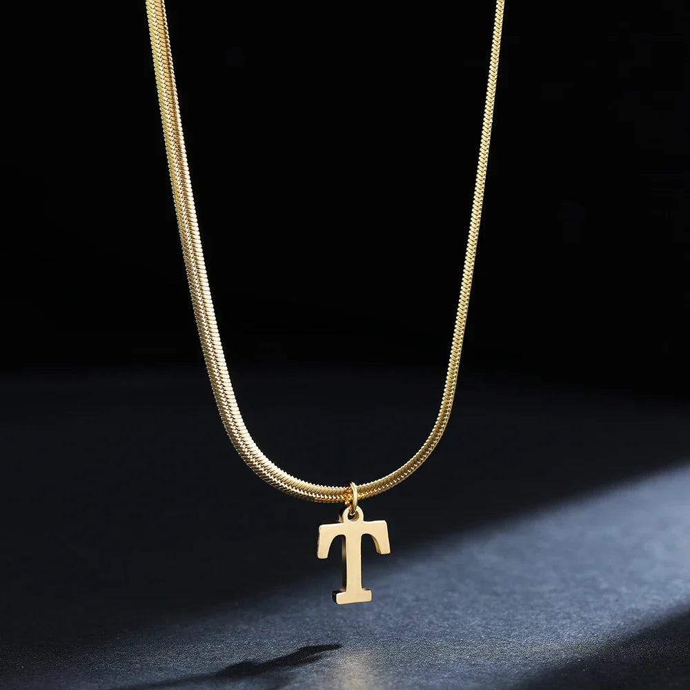 Damen-Choker-Halskette mit Initialen-Anhänger t