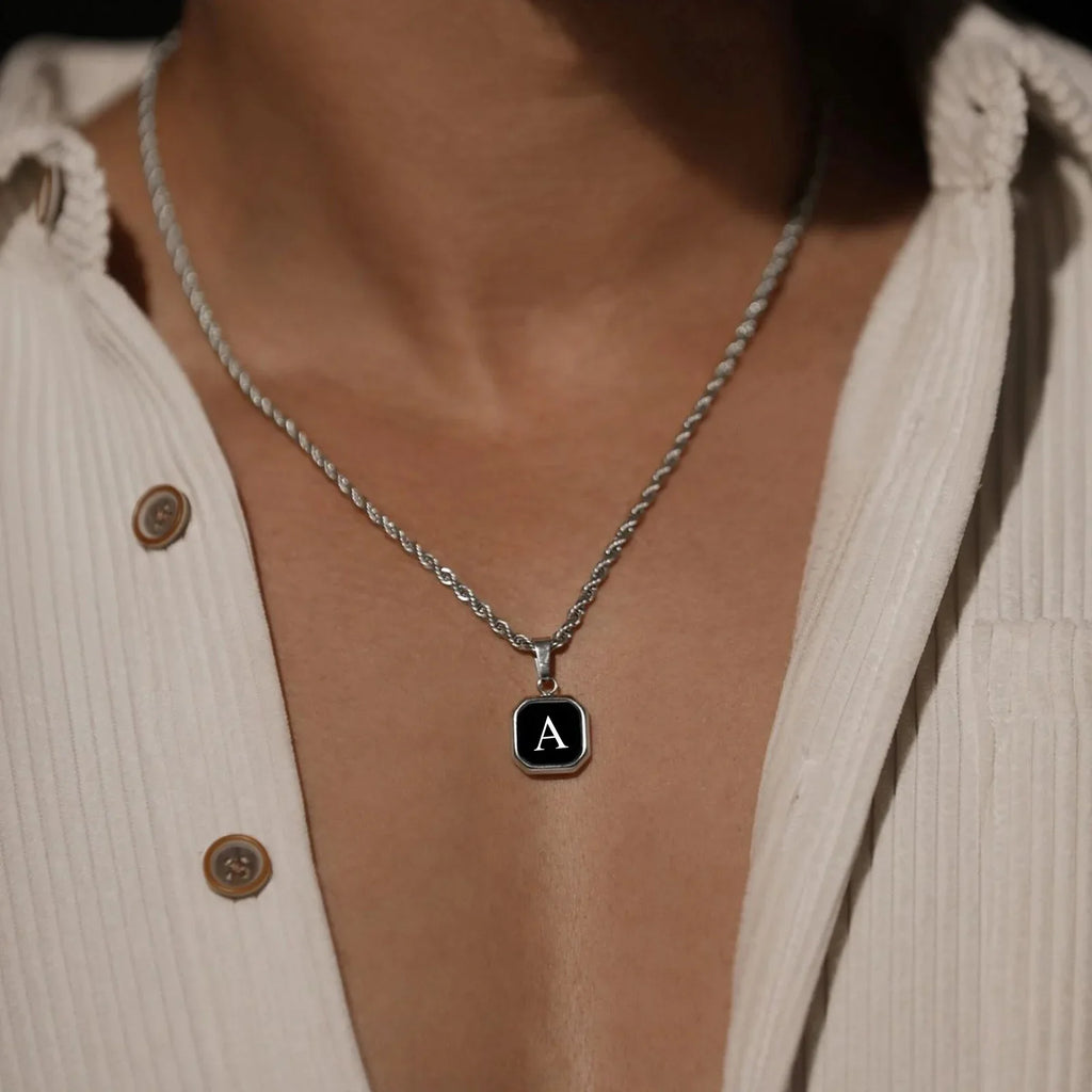 Herren-Halskette mit hexagonalem Initial-Anhänger a