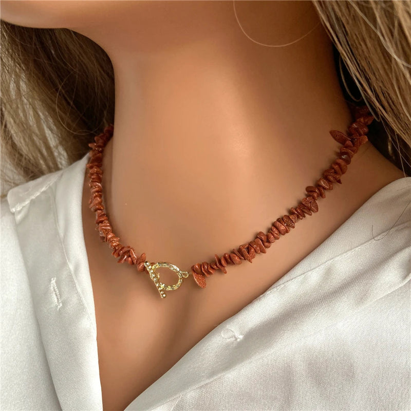 Halskette Choker mit Anhänger aus natürlichen Korallensteinen 