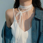 Choker-Halskette mit weißem Schleifenanhänger