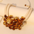 Ethno-Choker mit hübschem Anhänger