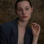 Halskette Choker Anhänger mit goldenen Blumen