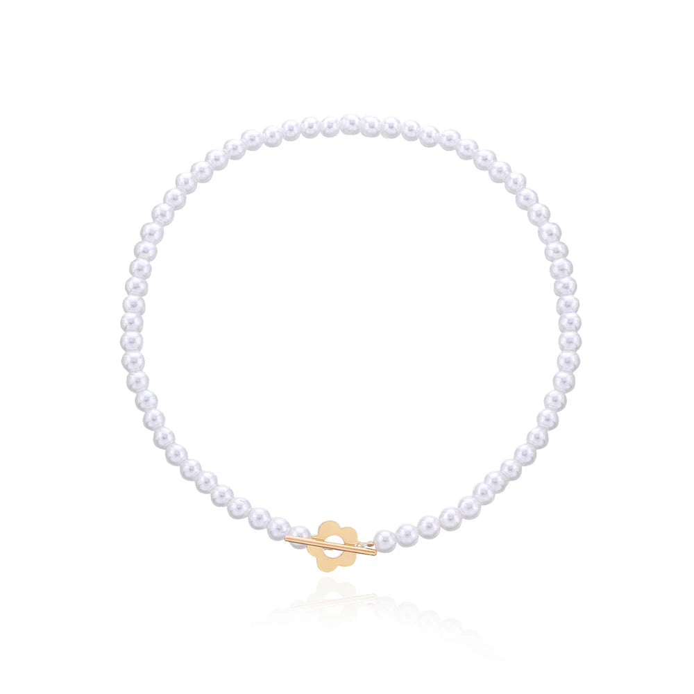 Halskette Choker Anhänger Blume weiß und gold