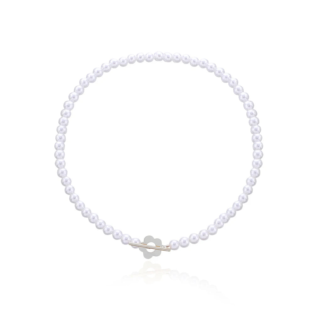 Halskette Choker Anhänger Blume weiß und silber