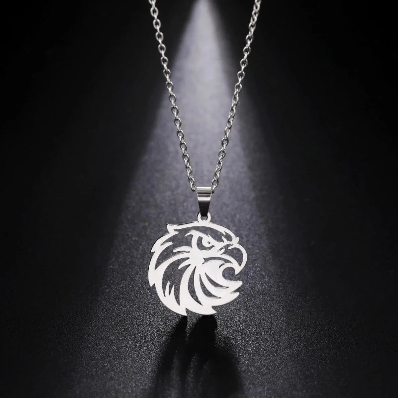 Kette mit Adlerkopf-Anhänger aus Silber