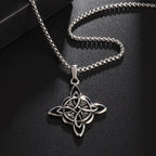 Collier "vie éternelle" noeud de la trinité celte