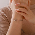 Armband mit doppelter Initiale in Gold und Silber 