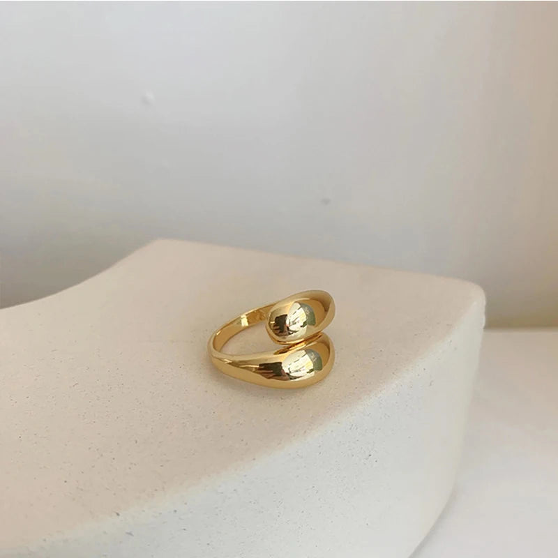 Eleganter Ring Tropfenform Gold