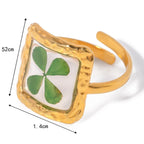 Großer Ring Blumenring im transparenten Rahmen