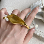 Ring Lilienblatt Gold