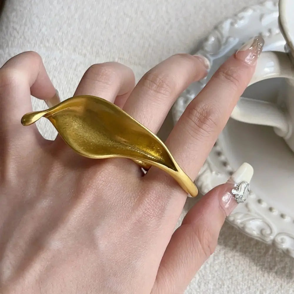 Ring Lilienblatt Gold