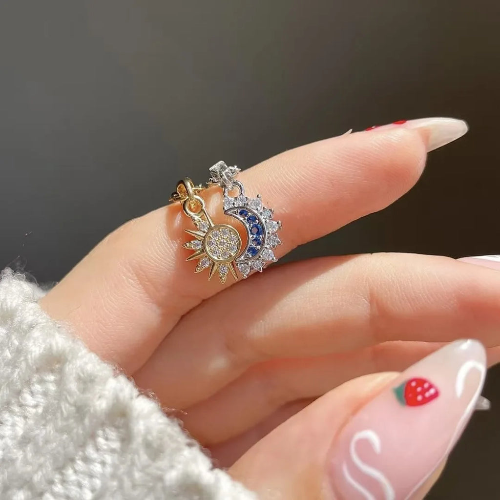 Set mit 2 Halsketten mit Mond- oder Sonnenanhänger aus Zirkon für Paare in Gold und Silber