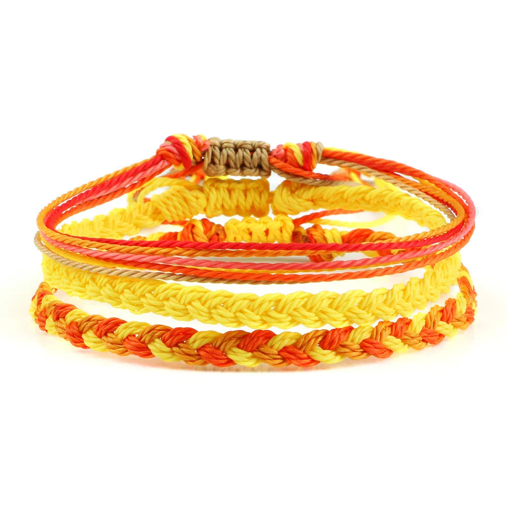 Set aus 3 geflochtenen mehrfarbigen brasilianischen Armbändern 