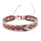 Set aus 8 brasilianischen Armbändern mit geometrischen Mustern