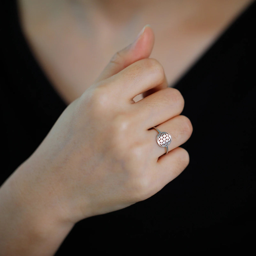 Kleiner Lebensblume-Ring für Damen Silber