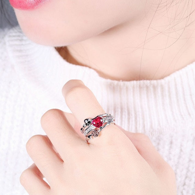 Silberner Totenkopf-Ring für Damen